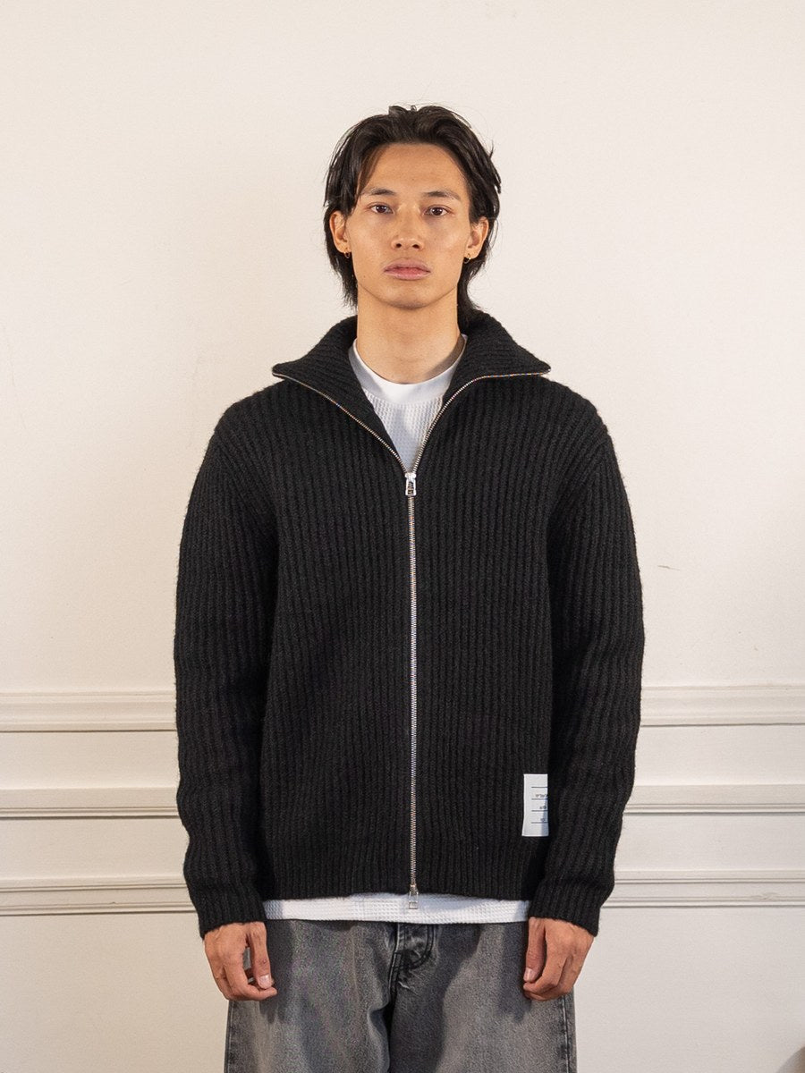 knitted full zip - black - Pop Trading Company - vue de face portée, veste fermée