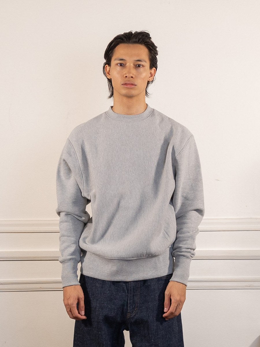 Super Weight Crewneck - Heather Grey - Power Goods - vue de face portée