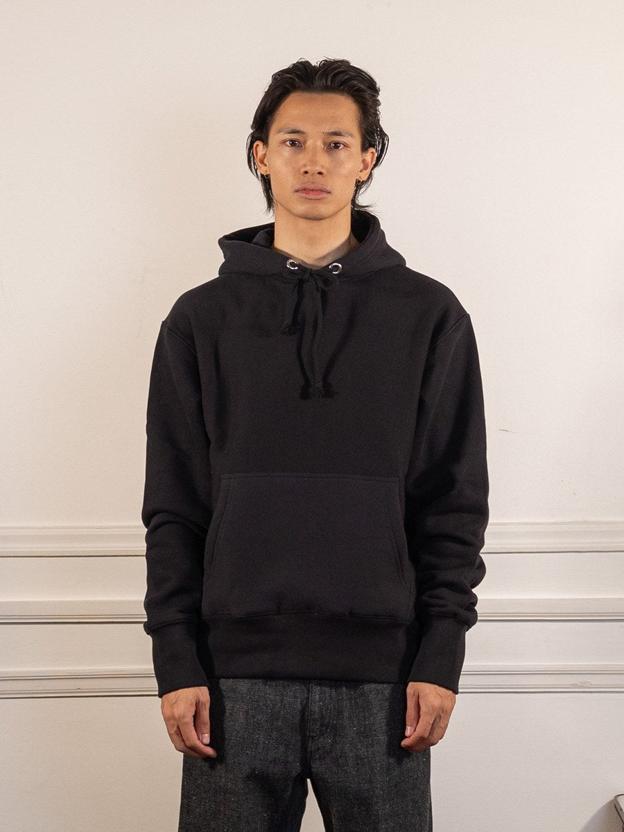 Super Weight Hoodie - Black - Power Goods - vue de face portée