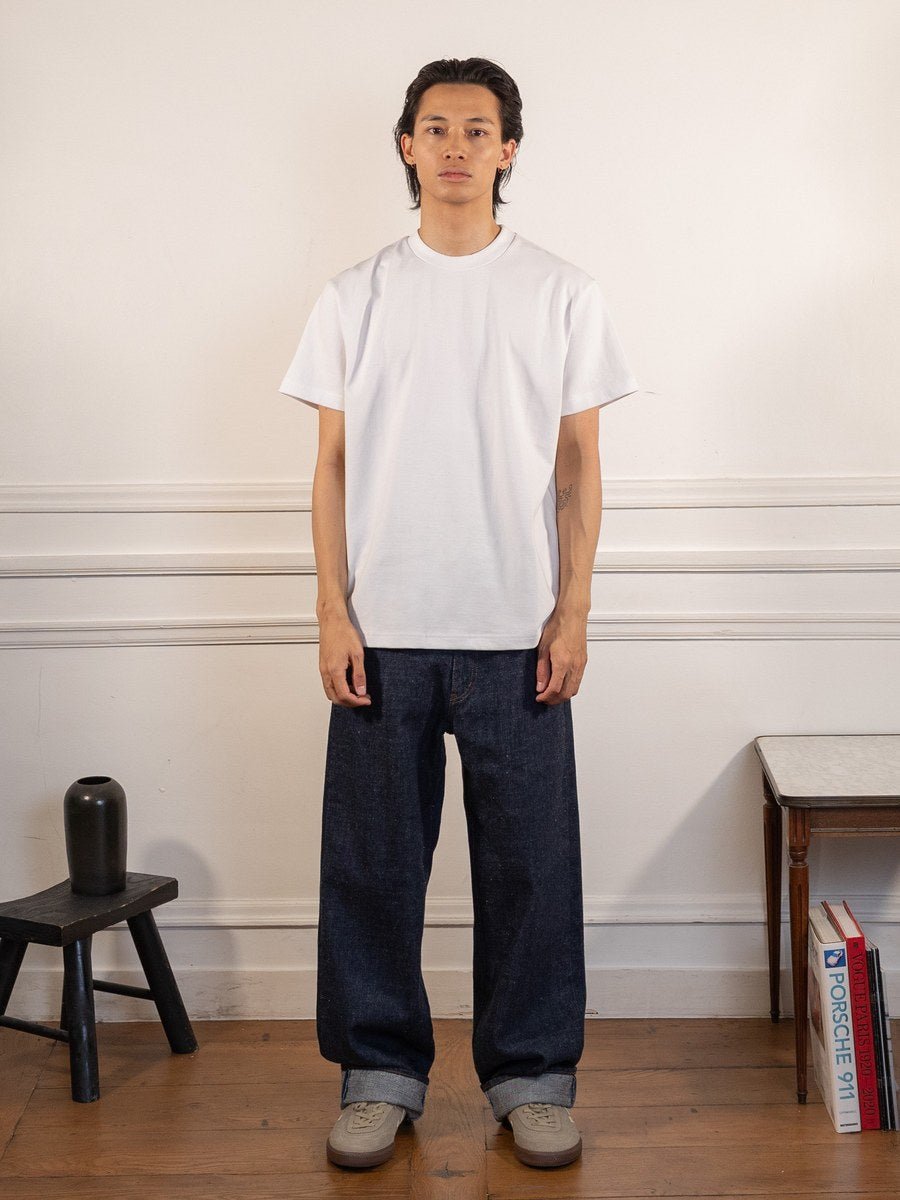 Super Weight T-Shirt - White - Power Goods - vue portée en pied