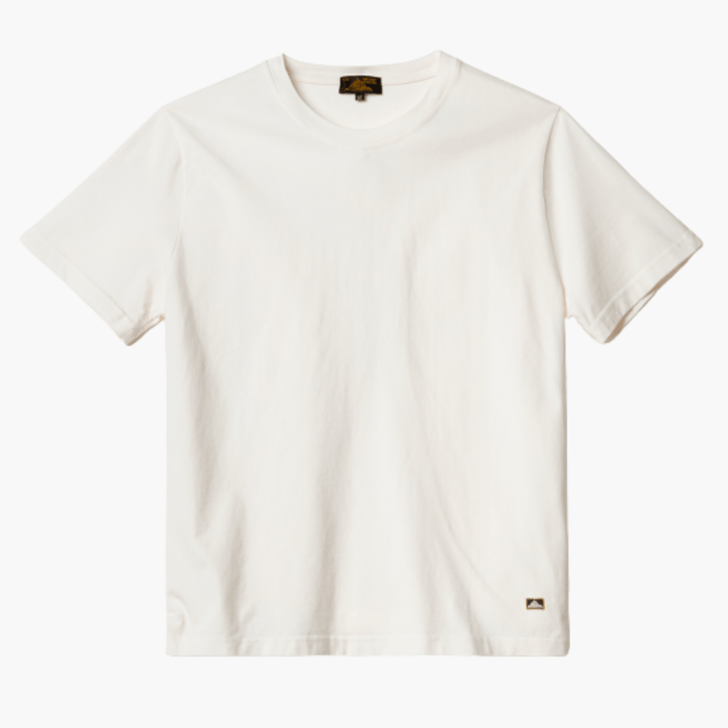 Détail Tobin Interlock Tee Off White – boutique homme Rennes – Aura Store