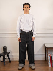 Le pantalon baggy en denim brut - Walk in Paris - vue portée en pied
