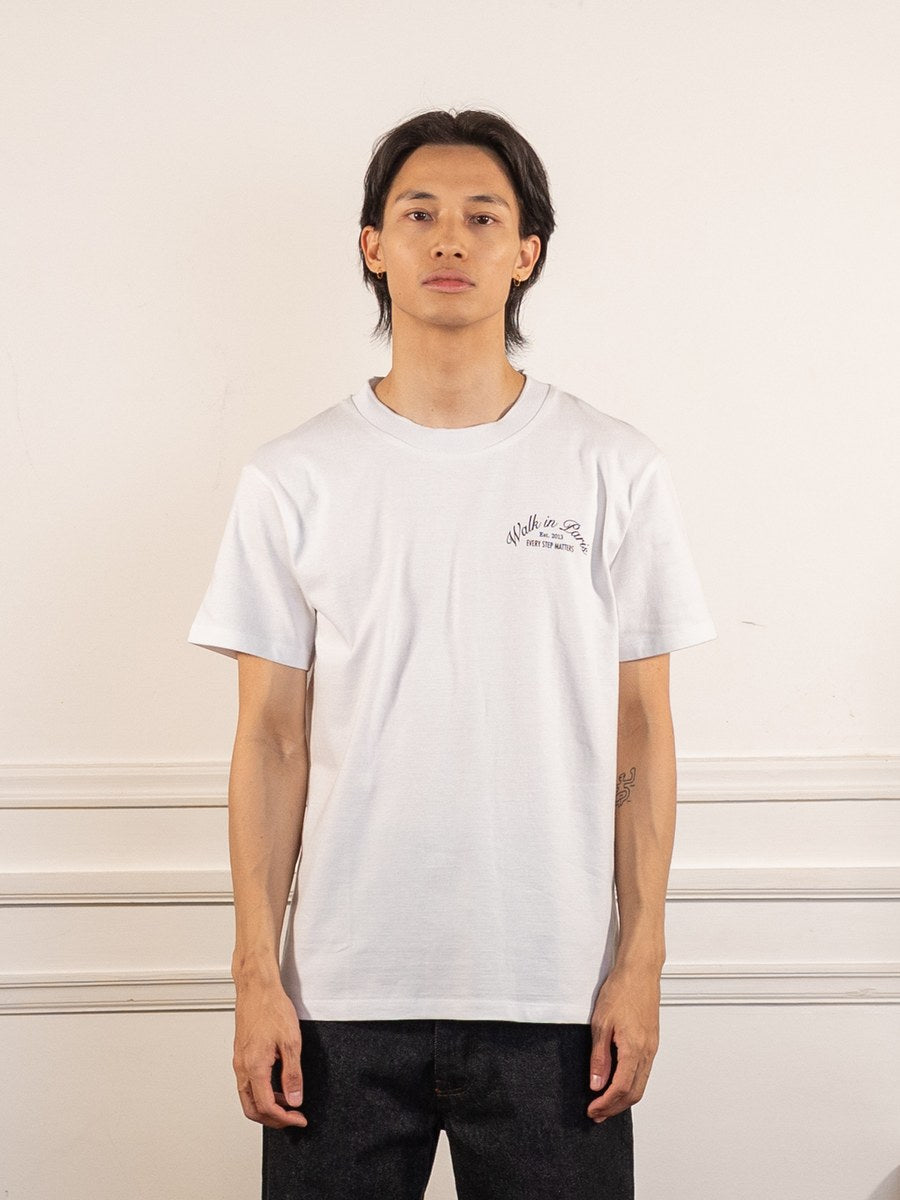 Le t-shirt Signature blanc - Walk in Paris - vue de face portée