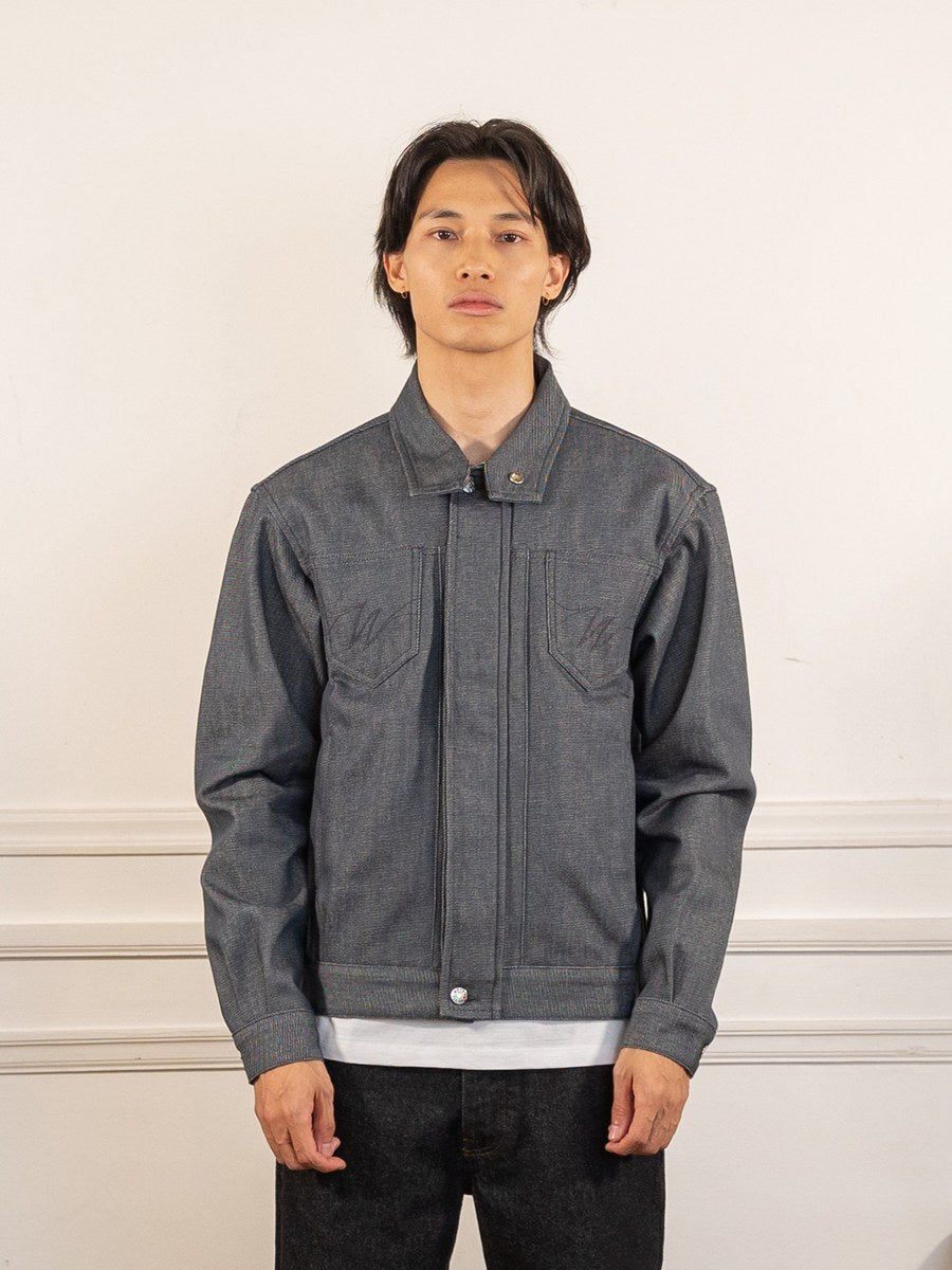 La veste uniforme du postier - Walk in Paris - vue de face portée, veste fermée